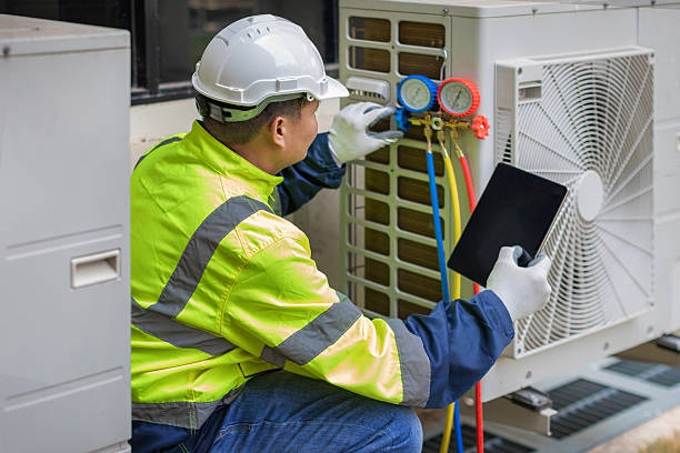 Professional Hvac technician working in Chester, PA